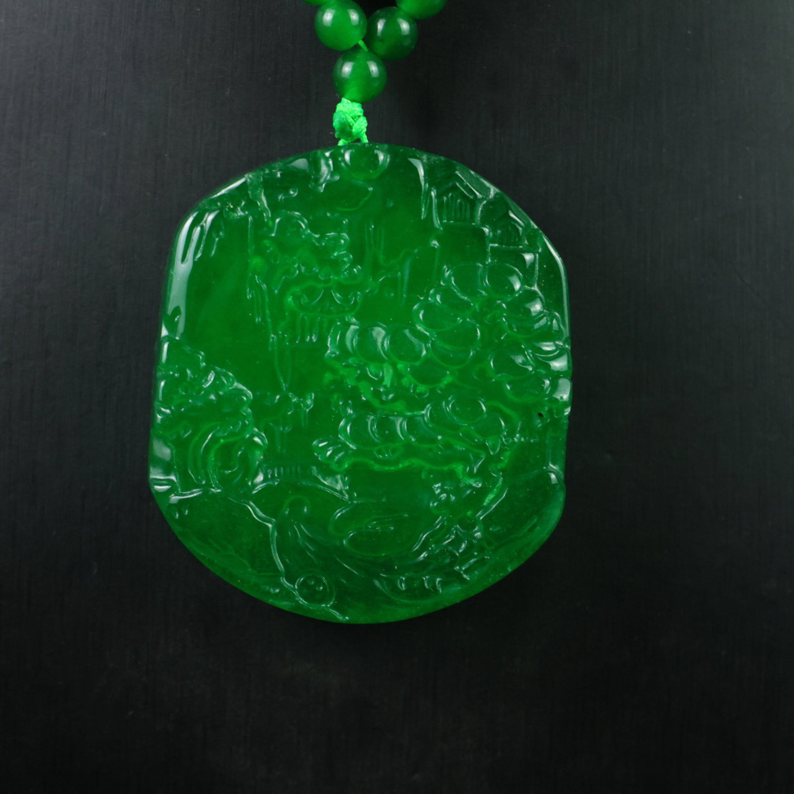 An Exquisite Jadeite Landscape Pattern Pendant - 2