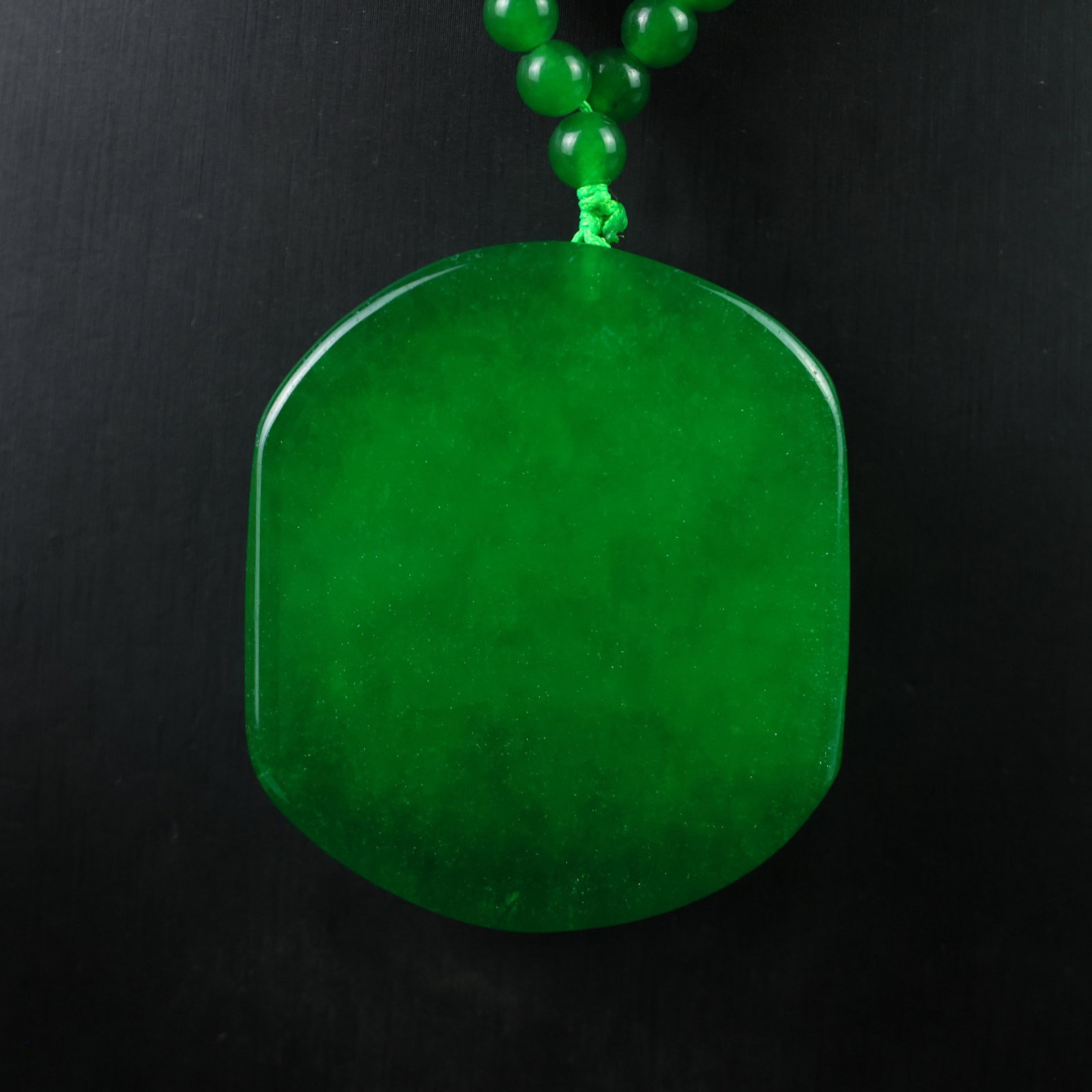An Exquisite Jadeite Landscape Pattern Pendant - 5