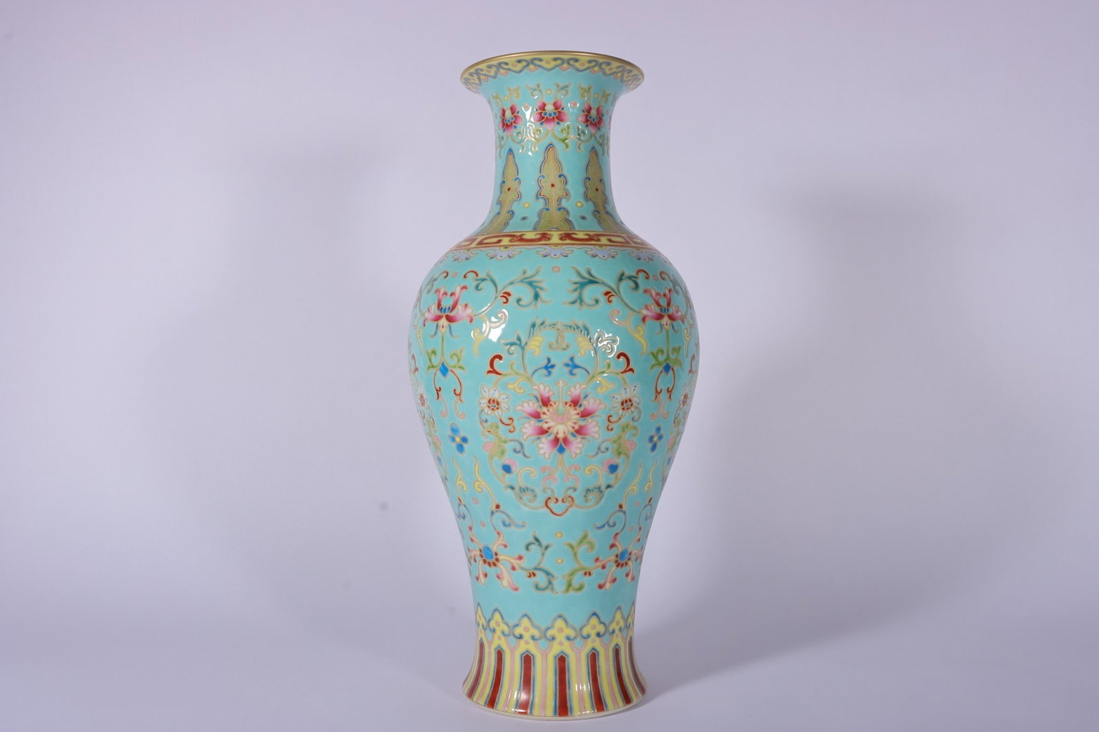 A Fine Enamel Color Green Ground Gilt Interlocking Lotus Guanyin Vase: A Fine Enamel Color Green Ground Gilt Interlocking Lotus Guanyin Vase,Qing Dynasty,China,Qianlong Six-character