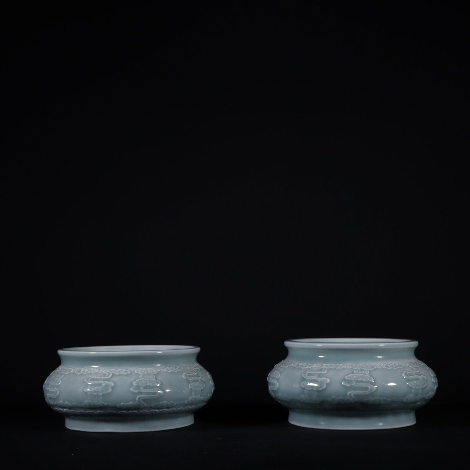 A Pair Of Exquisite Sky-Celadon Glaze Brush Washers Painted With Cloud Motifs: A Pair Of Exquisite Sky-Celadon Glaze Brush Washers Painted With Cloud Motifs,Qing Dynasty,China,Qianlong Six-character Mark,Size:2.8inx5.7in,一对天青釉云纹&#