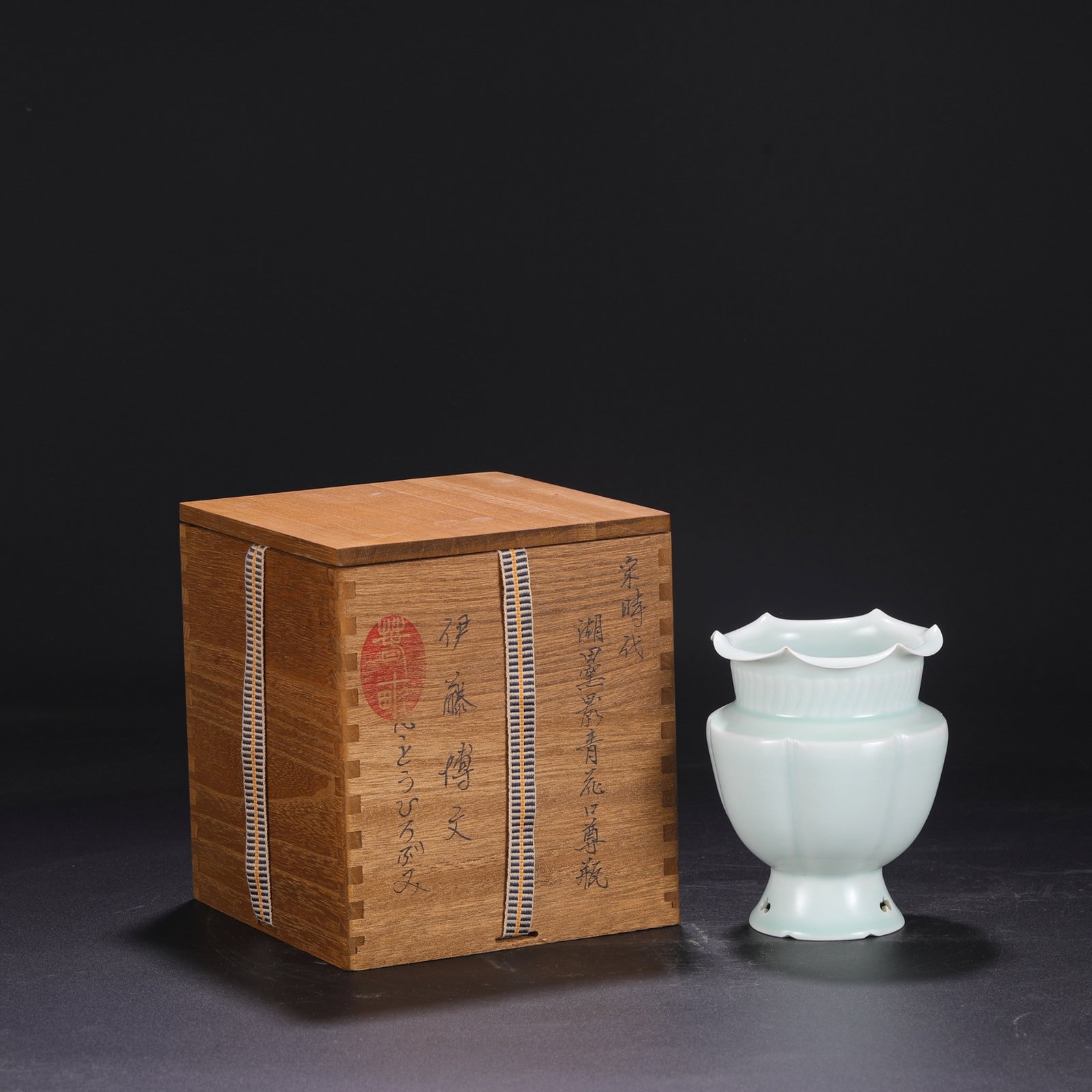 An Exquisite Hutian Kiln Shadow Blue Melon-Ridged Flower-Mouth Vase: An Exquisite Hutian Kiln Shadow Blue Melon-Ridged Flower-Mouth Vase,Song Dynasty,China,Size:5.7inx4.7in,湖田窑影青花口瓜棱瓶,中国