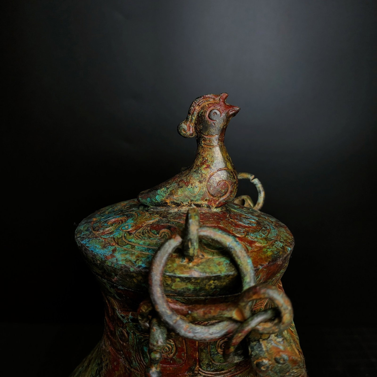 A Fine Bronze Loop-Handled Pot With Phoenix Knob And Dragon Pattern - 7