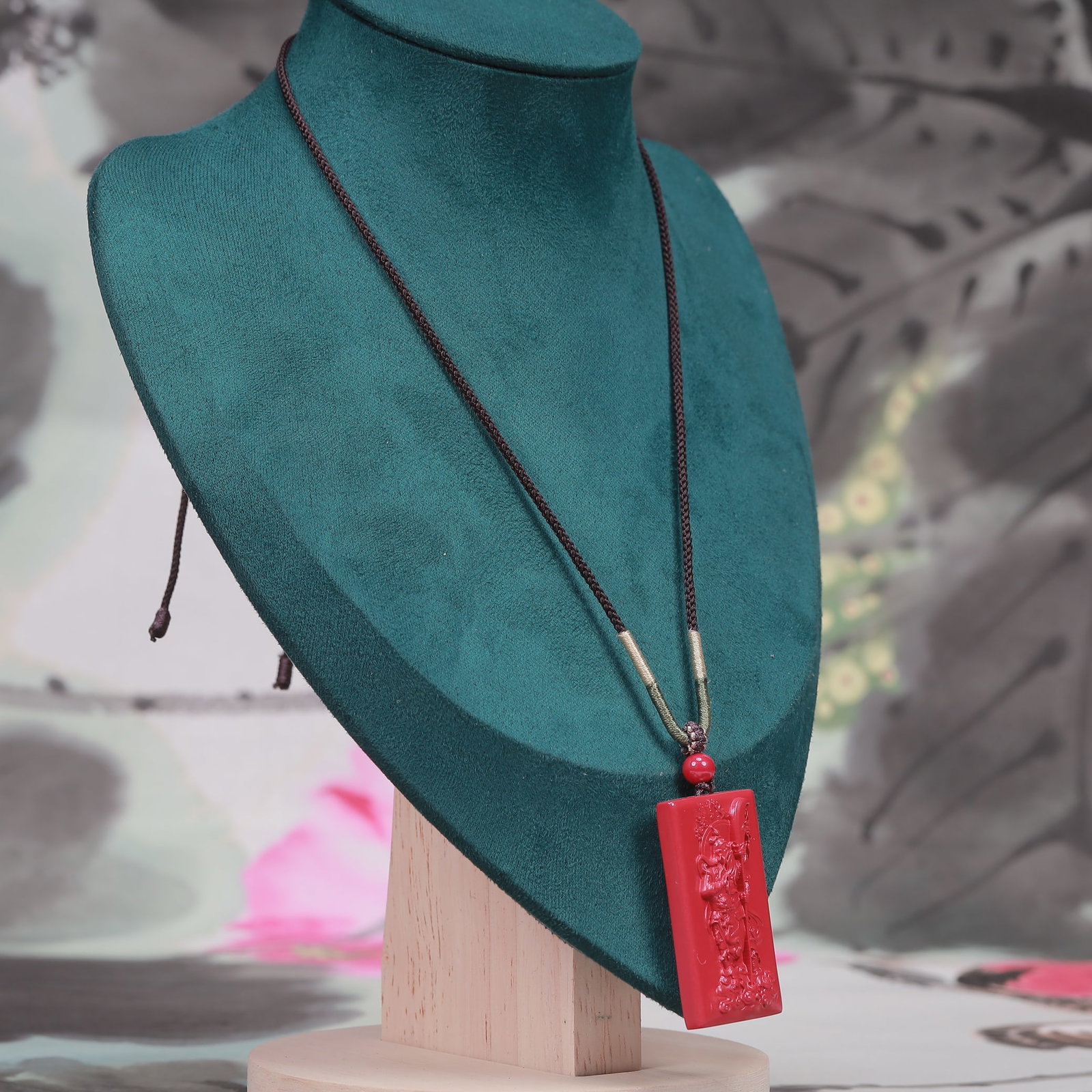 An Exquisite Cinnabar Figure Pattern Pendant - 6