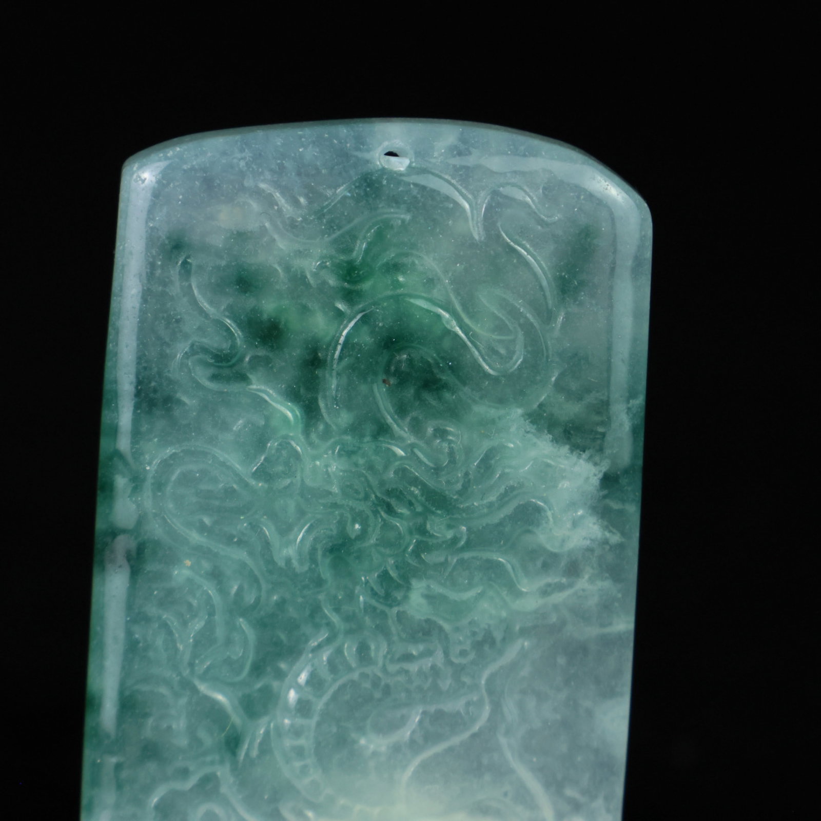 An Exquisite Jadeite Dragon Pattern Pendant - 2