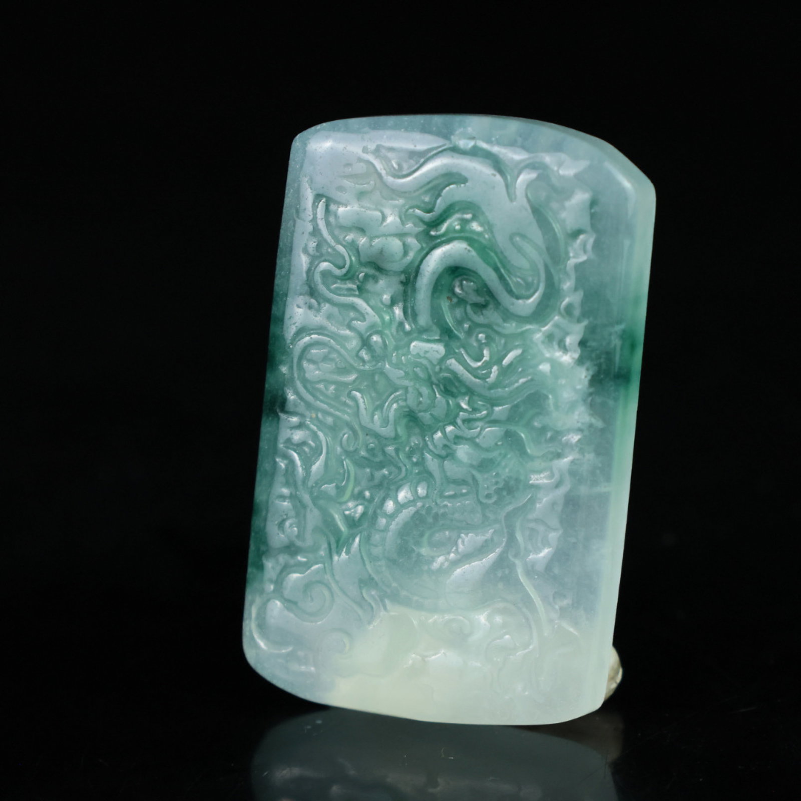 An Exquisite Jadeite Dragon Pattern Pendant - 4
