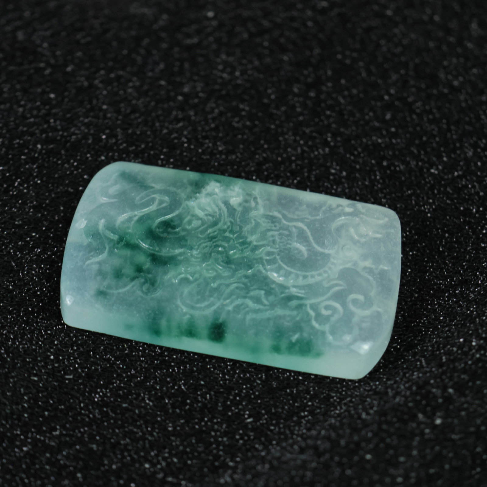 An Exquisite Jadeite Dragon Pattern Pendant - 7
