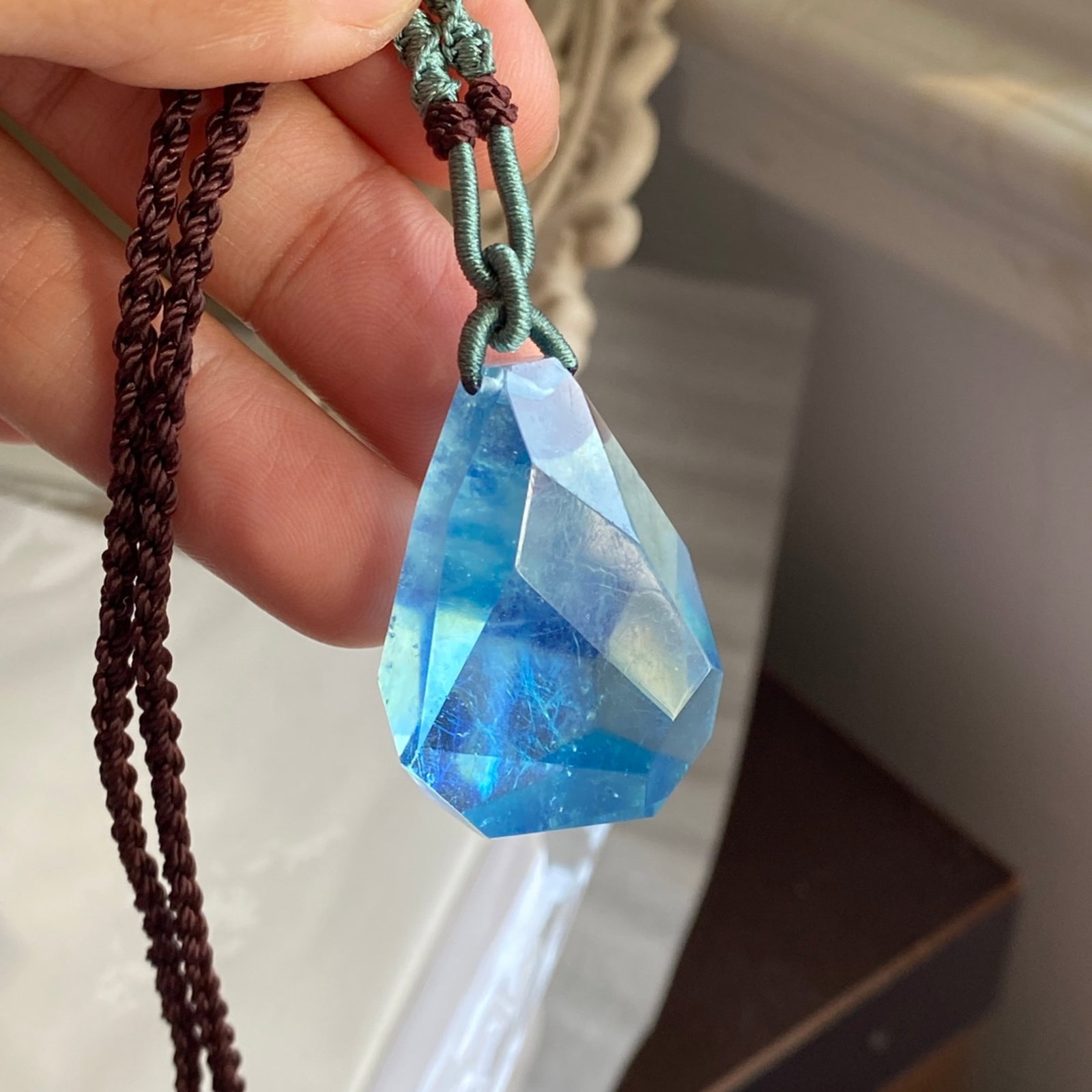 An Exquisite Aquamarine Pendant: An Exquisite Aquamarine Pendant,Size:37mmx23mmx17mm,Total Weight:21g 海蓝宝吊坠