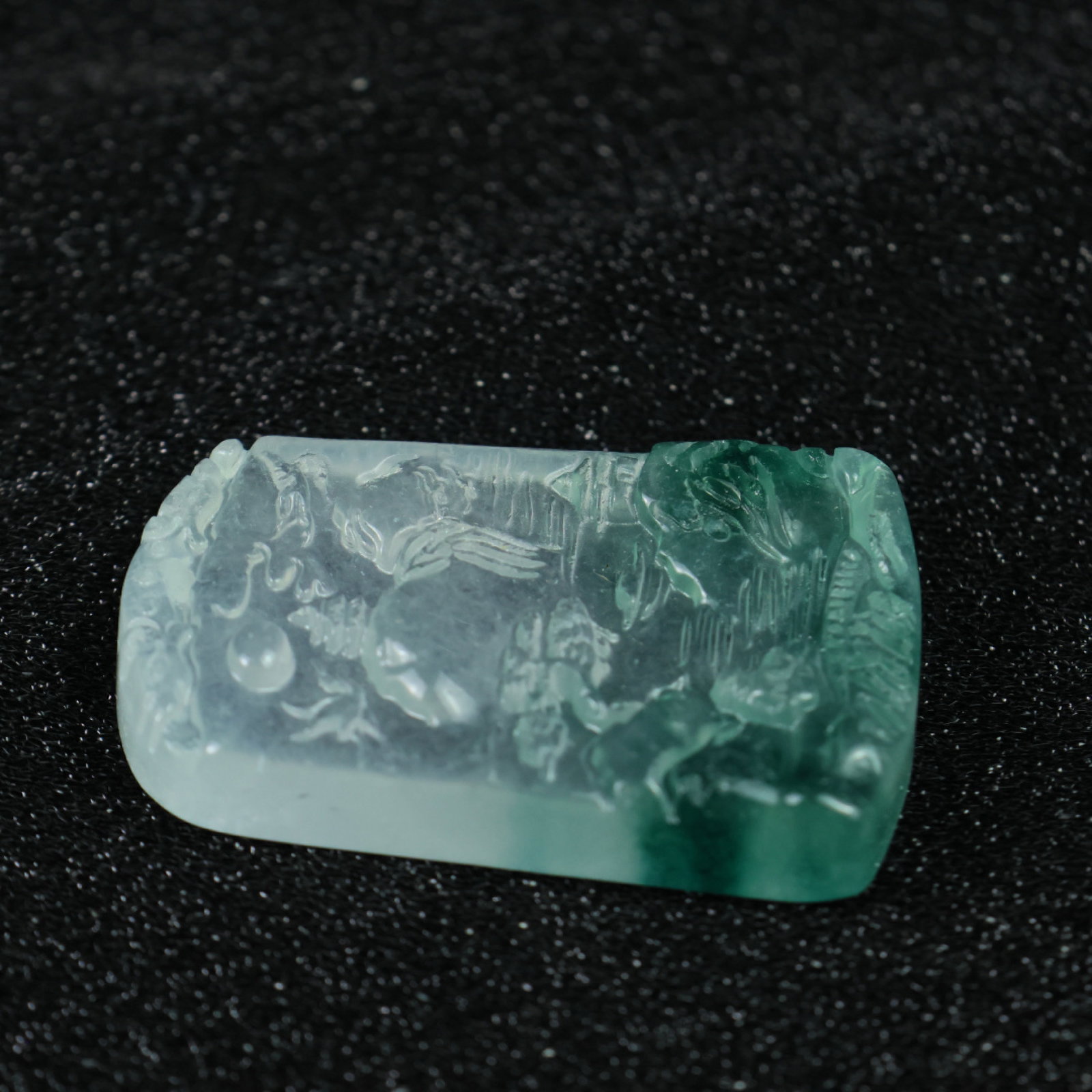 An Exquisite Jadeite Landscape Pattern Pendant - 7