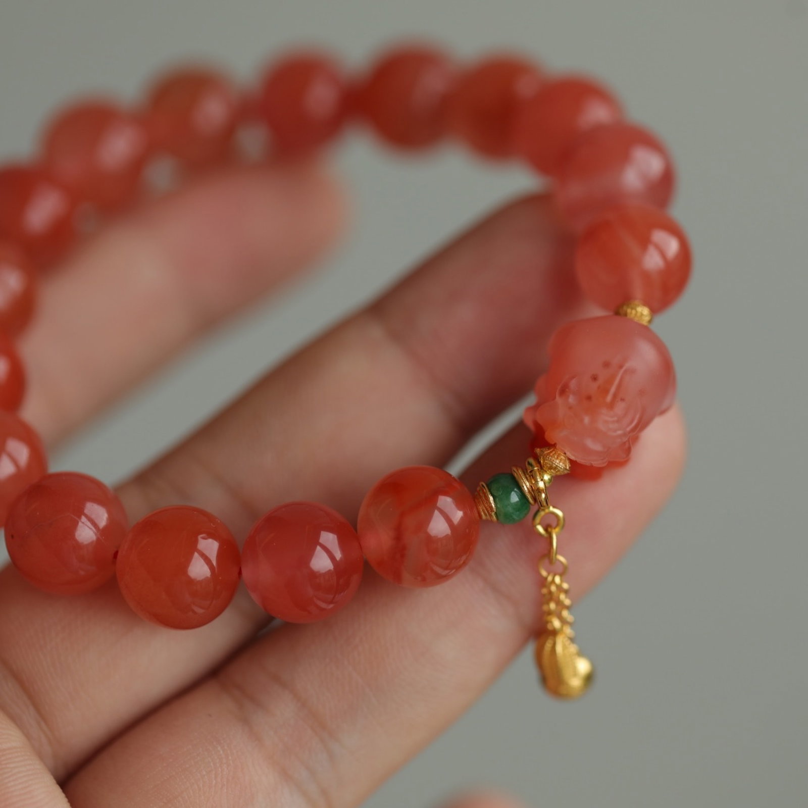 An Exquisite Agate Bracelets - 4