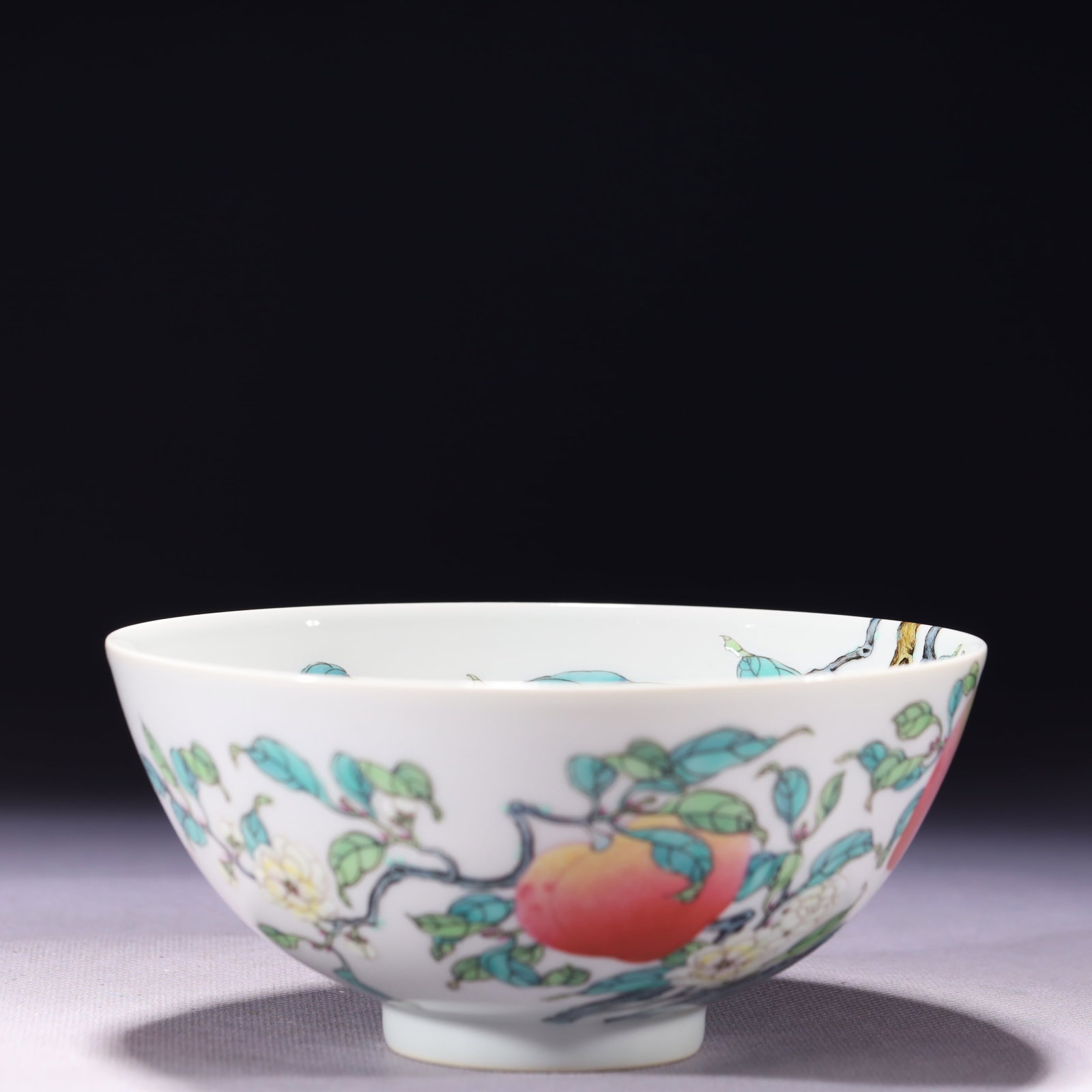 An Exquisite Famille-Rose Bats and Peach Pattern Bowl: An Exquisite Famille-Rose Bats and Peach Pattern Bowl,Qing Dynasty,China,Yongzheng Six-character Mark,Size:5.7inx2.8in,Weight:250g 粉彩福寿纹碗,中国