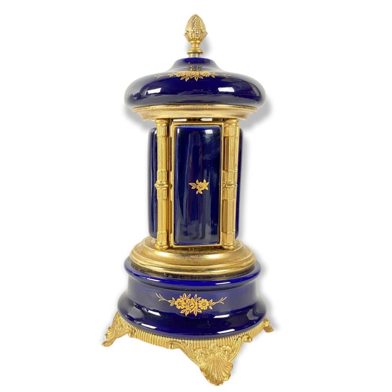 Reuge Music Box "Love Story" Lipstick Holder (1 of 4)