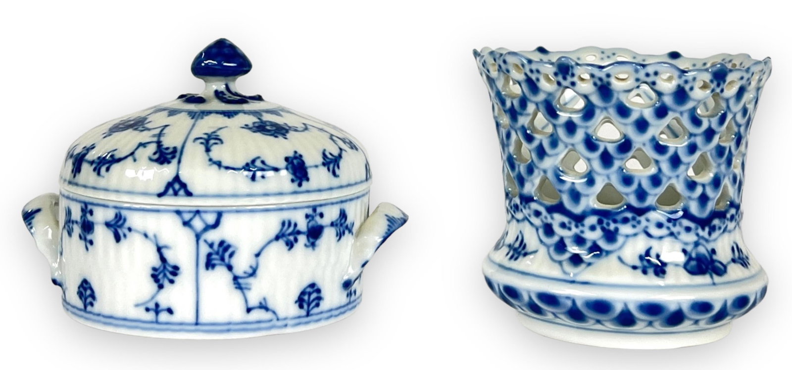 (2) Royal Copenhagen Blue Lace Lidded Bowl: & Small Fluted Vase Vase: 2 3/4"T x 3"W Condition: Both Good with no issues seen.
