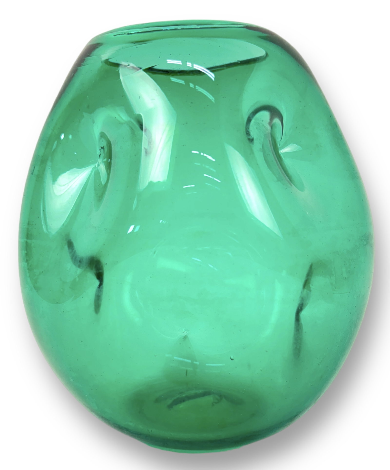 Blenko 1950's Art Glass 921 Pinched Vase: Size: 7 3/4" tall x 6 1/2" wide (at widest) Condition: Vase has minor residue. No chips or cracks.
