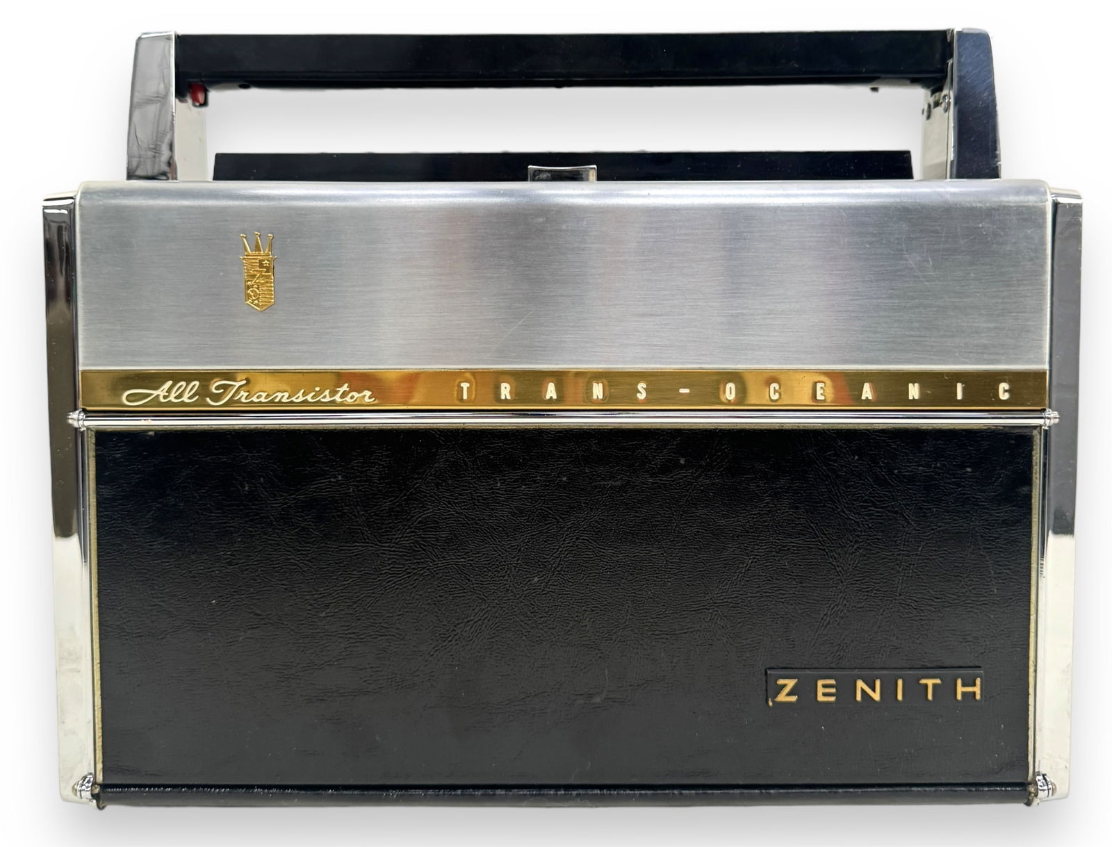 Vintage Zenith Trans-Oceanic Radio (1 of 9)