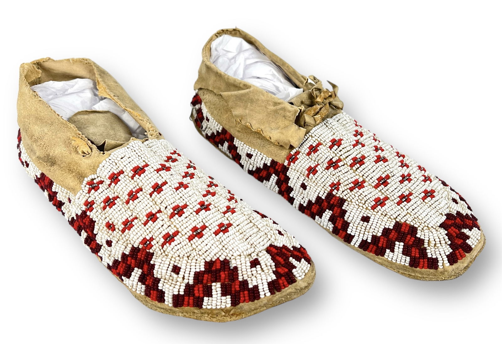Antique Native American Beaded Moccasins (1 of 10)