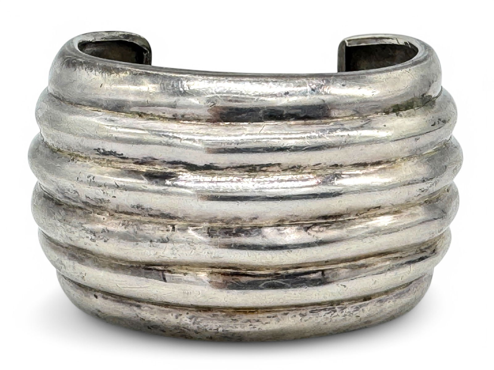 Los Ballesteros Modernist Wide Silver Cuff (1 of 5)