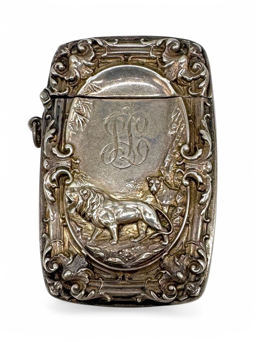 Battin & Co Sterling Match Safe W/ Lion Motif: Marked “STERLING 22” & maker's mark Length:: 2 3/8" Width: 1 1/2" Weight: 36.6g Condition: good condition, exhibiting wear consistent with normal use and