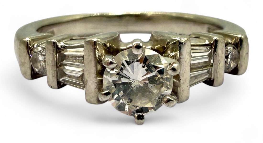 Platinum & Diamond Ladies' Wedding Ring (1 of 6)