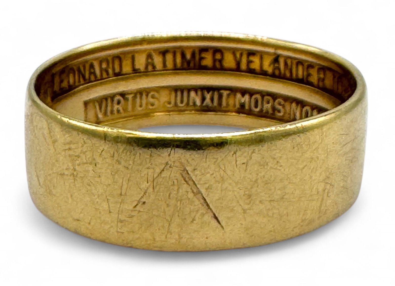 10K Yellow Gold Masonic Ring (1 of 4)