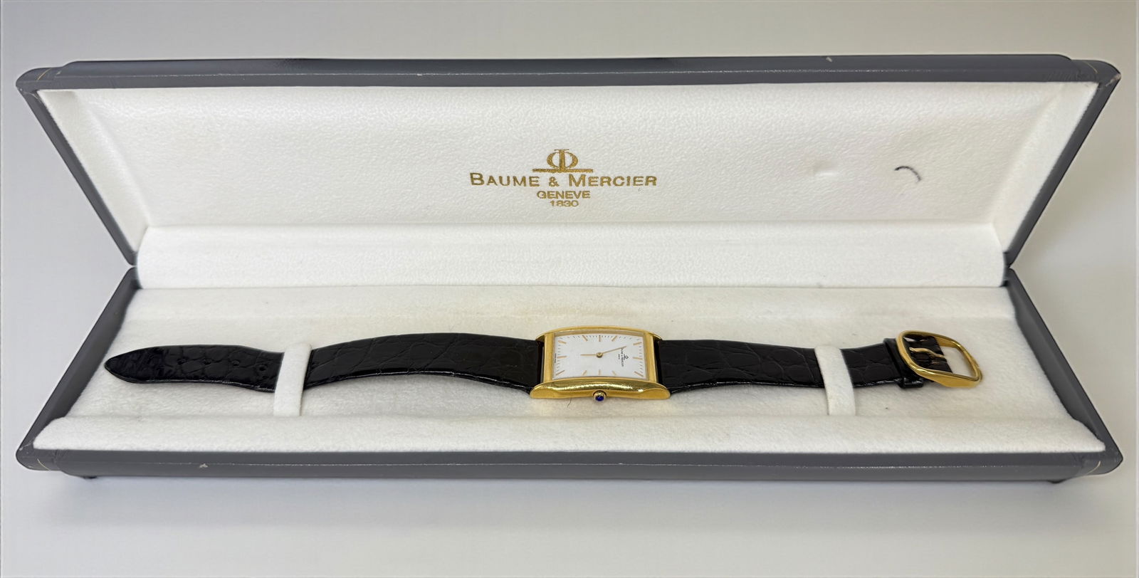 Baume & Mercier Hampton 18k Yellow Gold Watch (1 of 6)