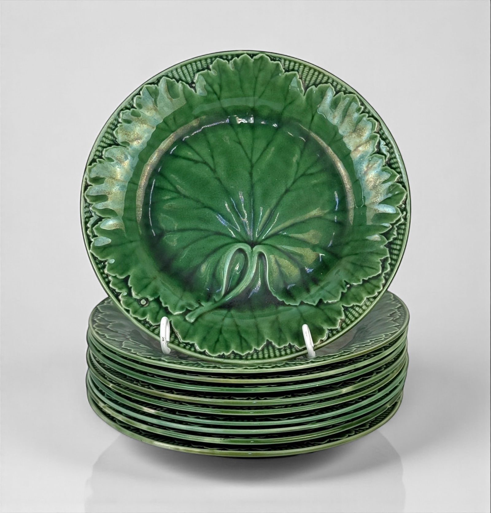(10pc) Wedgwood Majolica Green Leaf Salad Plates (1 of 5)