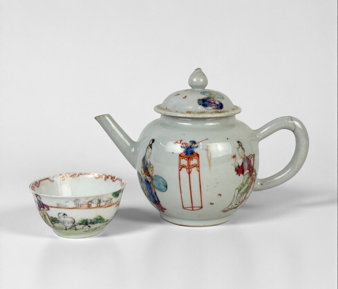 (2pc) Chinese Export Teapot & Cup (1 of 9)
