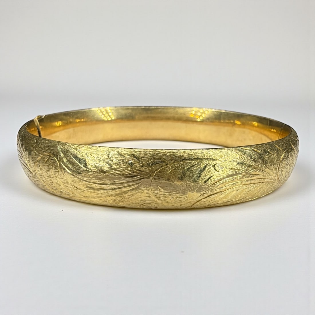 14k Victorian Hinged Bangle Bracelet (1 of 3)
