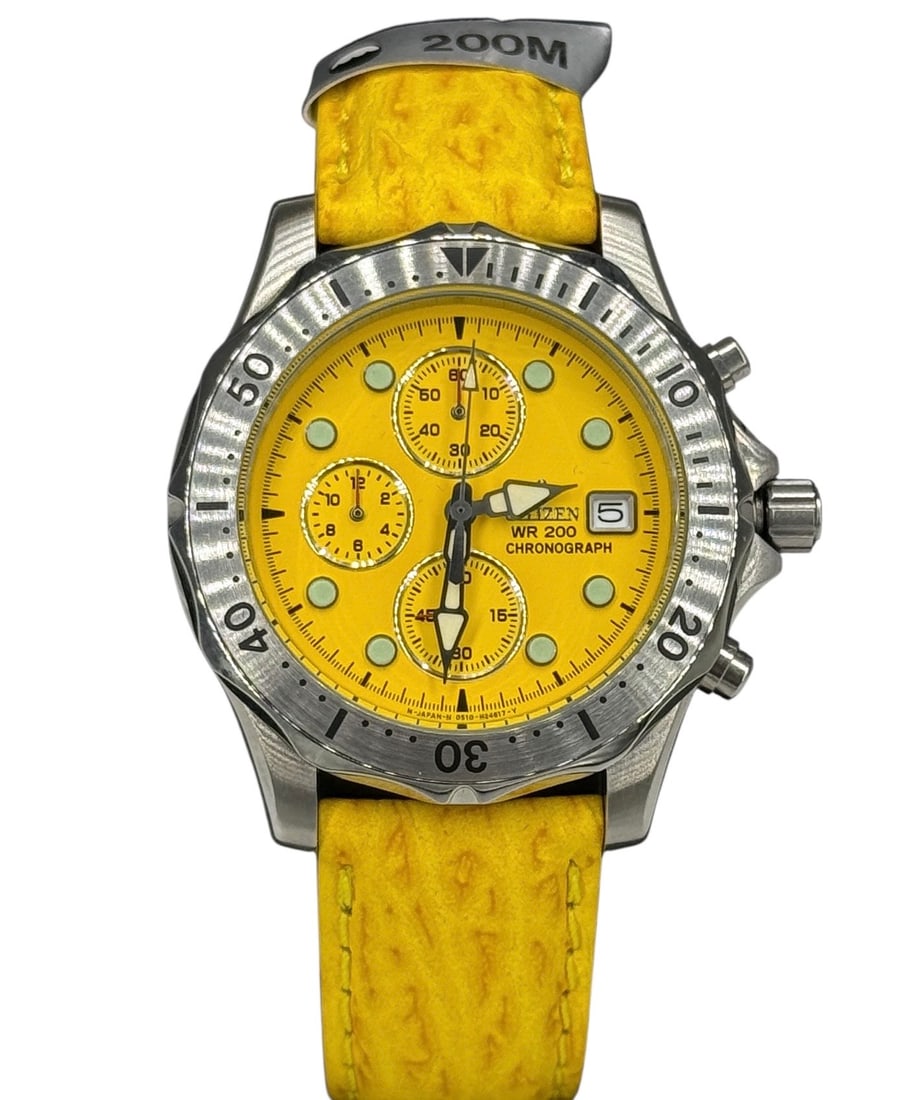 Citizen Promaster WR 200 Chronograph Quartz Wrist Watch (1 of 7)