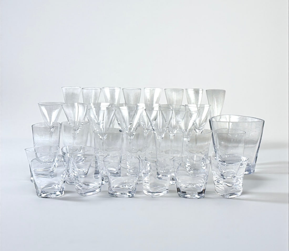 (35pc) Rosenthal "Triangle" Crystal Glasses (1 of 11)