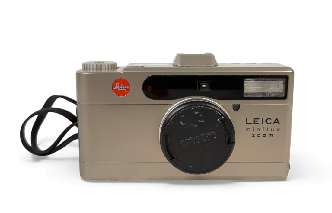 Leica Minilux Zoom Camera (1 of 8)