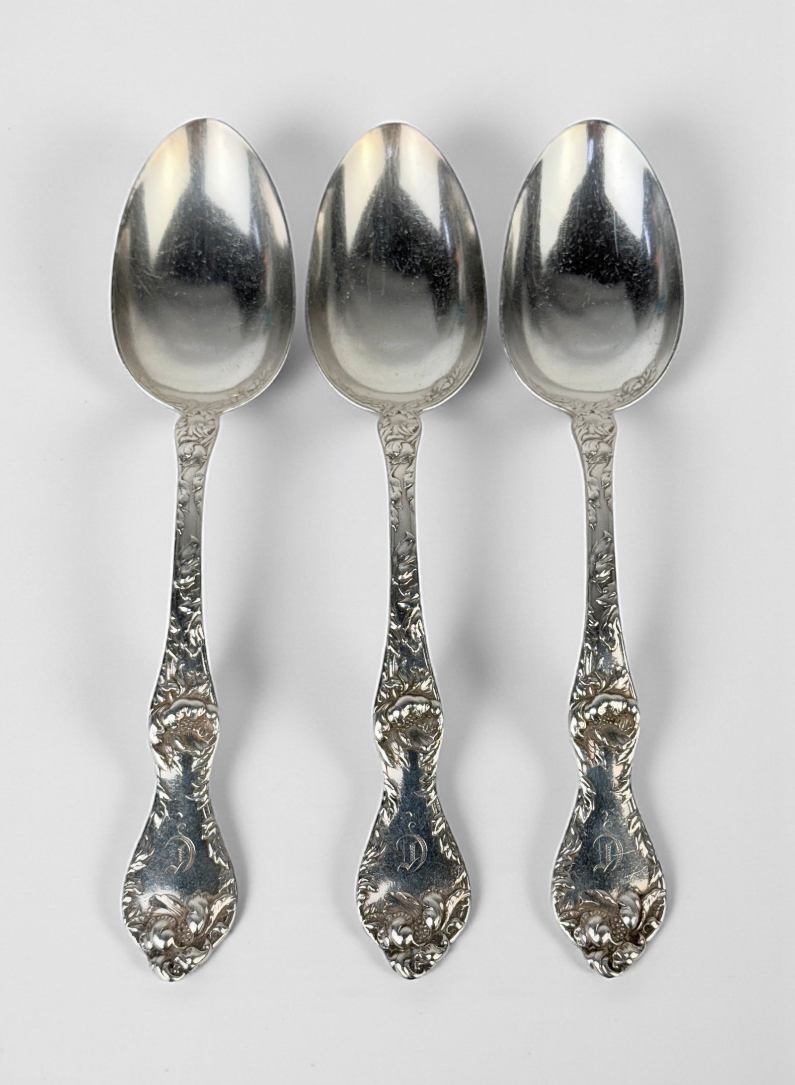 (3) Reed and Barton Le Cinc Fleur Sterling Spoons (1 of 4)