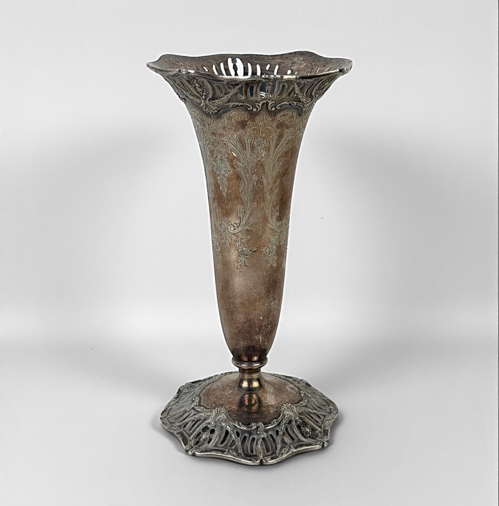 JE Caldwell Sterling Silver Tulip Vase (1 of 4)