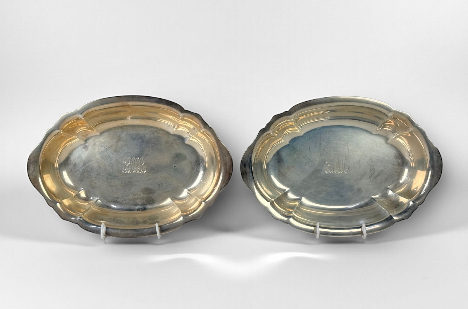 (2) Gorham Nest Sterling Oval Serving Dishes: The bowls come with a dust bag. Total Weight: 33.3oztDimensions: 11" Diameter on Long Side Condition: The bowls are in overall good condition with minor tarnishing and surface
