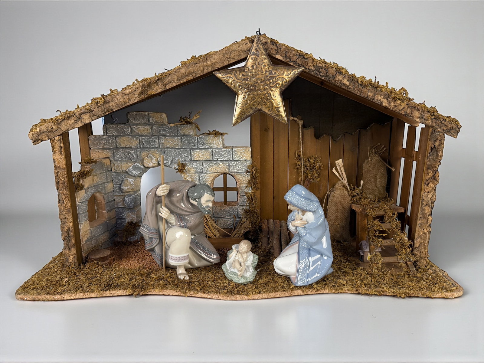Lladro Nativity Set (1 of 5)
