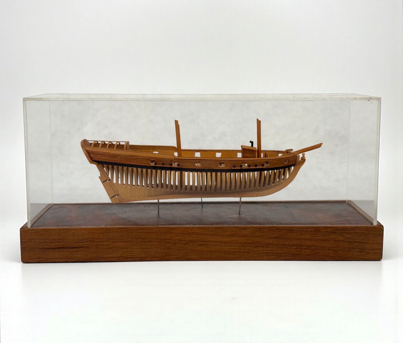 Arm'd Schooner Berbice 1780 By lloyd McCaffery: Ship: aprox. 2" T x 5 1/2" W x 1 1/2" D Case: 3 3/3/4" T x 8" W x 3" D Condition: The ship and case appear to be in very good condition. Comes with
