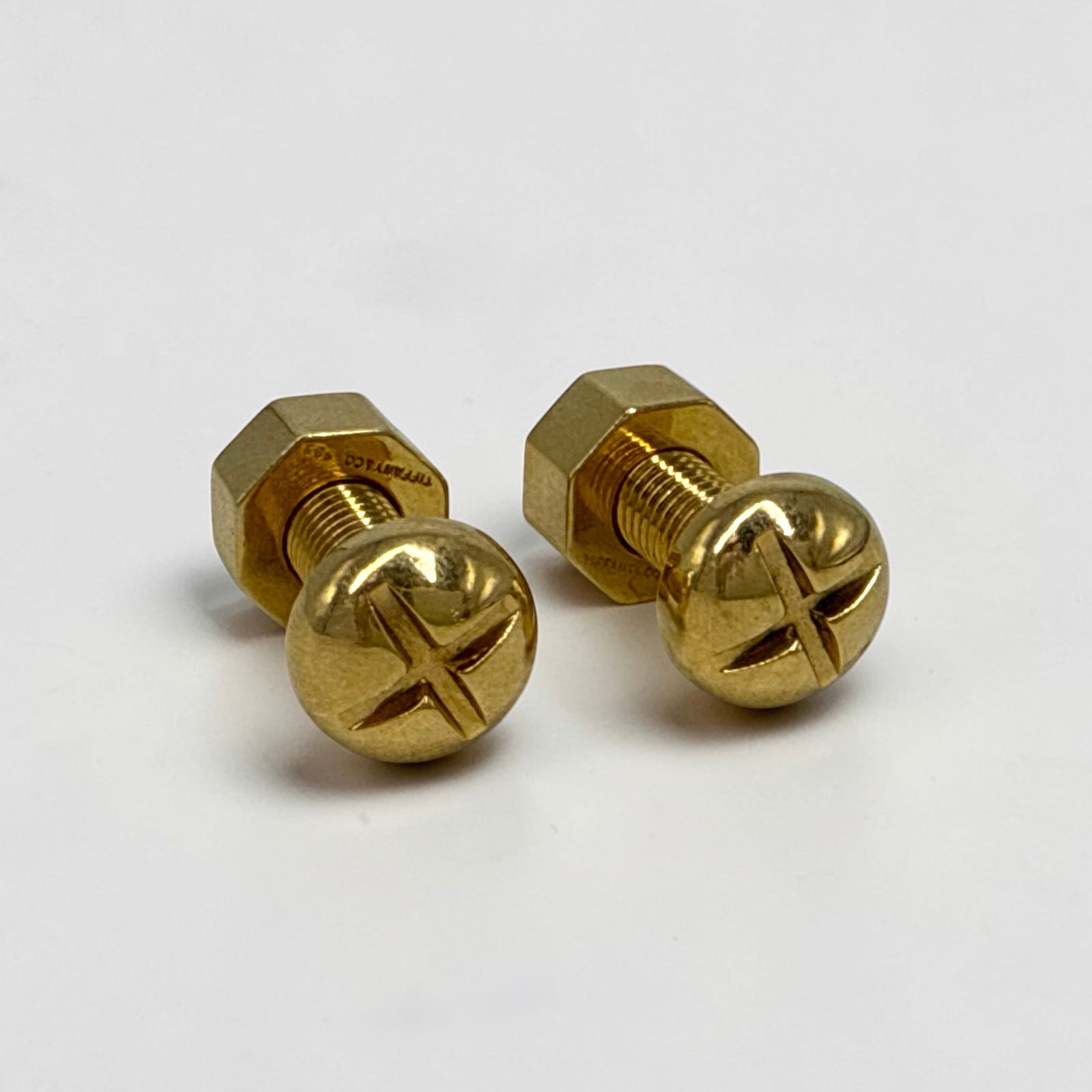 Pair of Tiffany & Co 14K Yellow Gold Screw & Bolt Cufflinks: In Tiffany BoxLength: 1"Total Weight: 16.3g Condition: Good