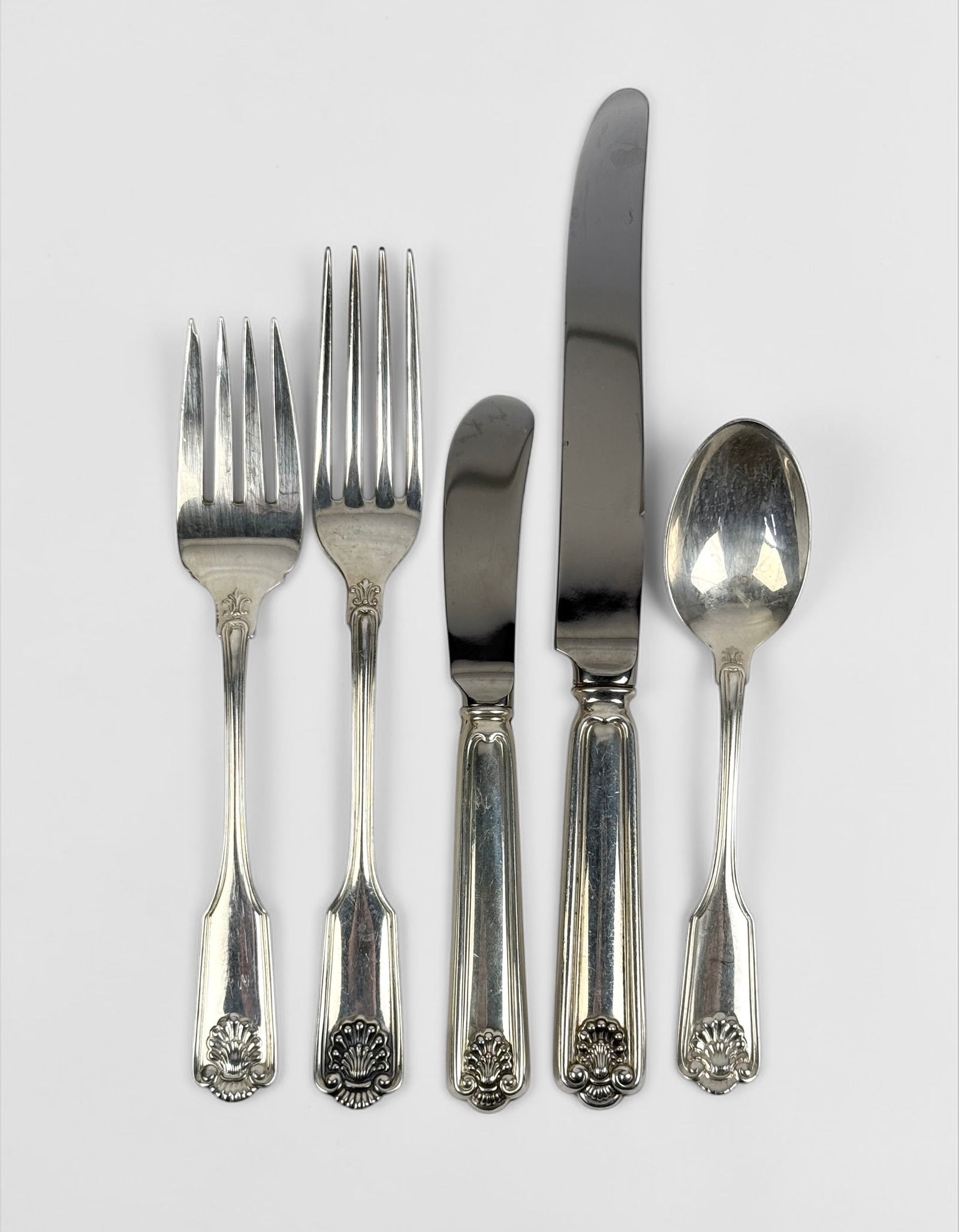 (40pcs) Frank Smith Fiddle Shell Sterling Flatware (1 of 5)