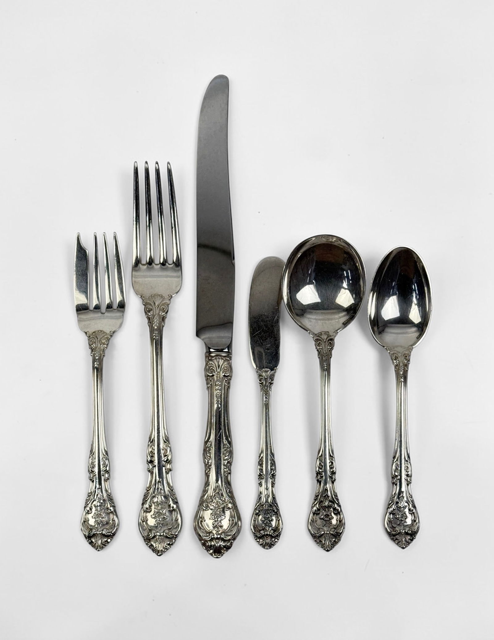(86 pc) Gorham King Edward Sterling Flatware Set (1 of 4)