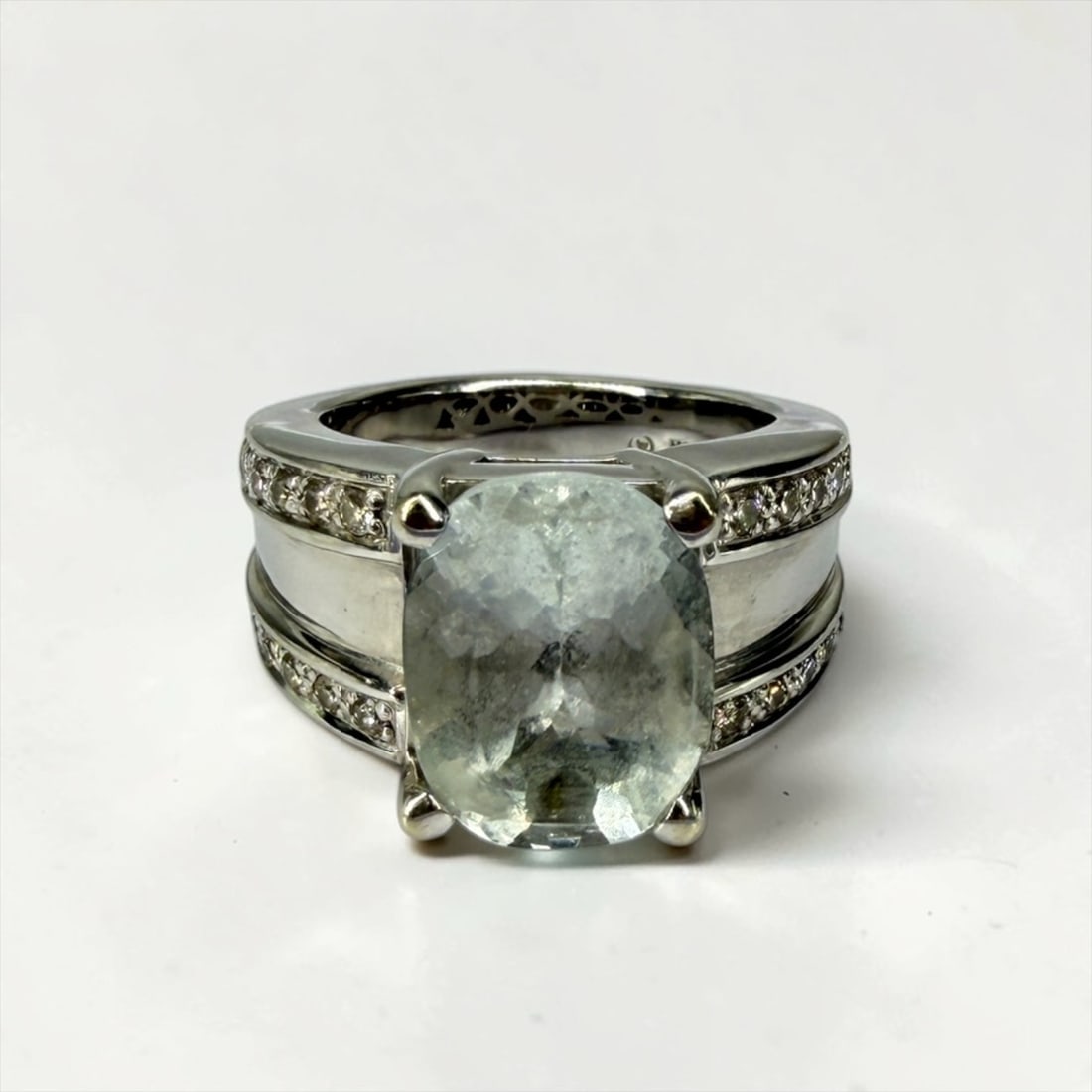 Ladies 14K White Gold & Garnet Ring (1 of 5)