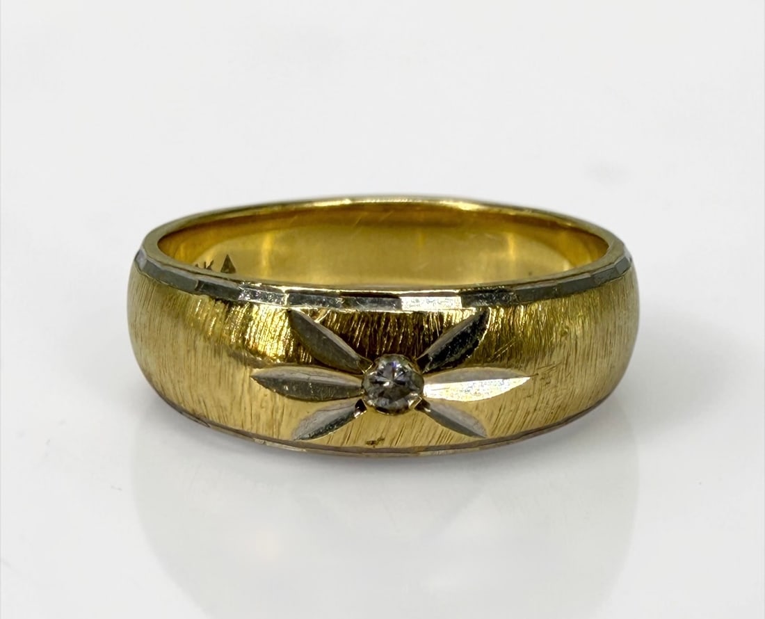 Mens 14K Gold Etched & Diamond Ring (1 of 4)