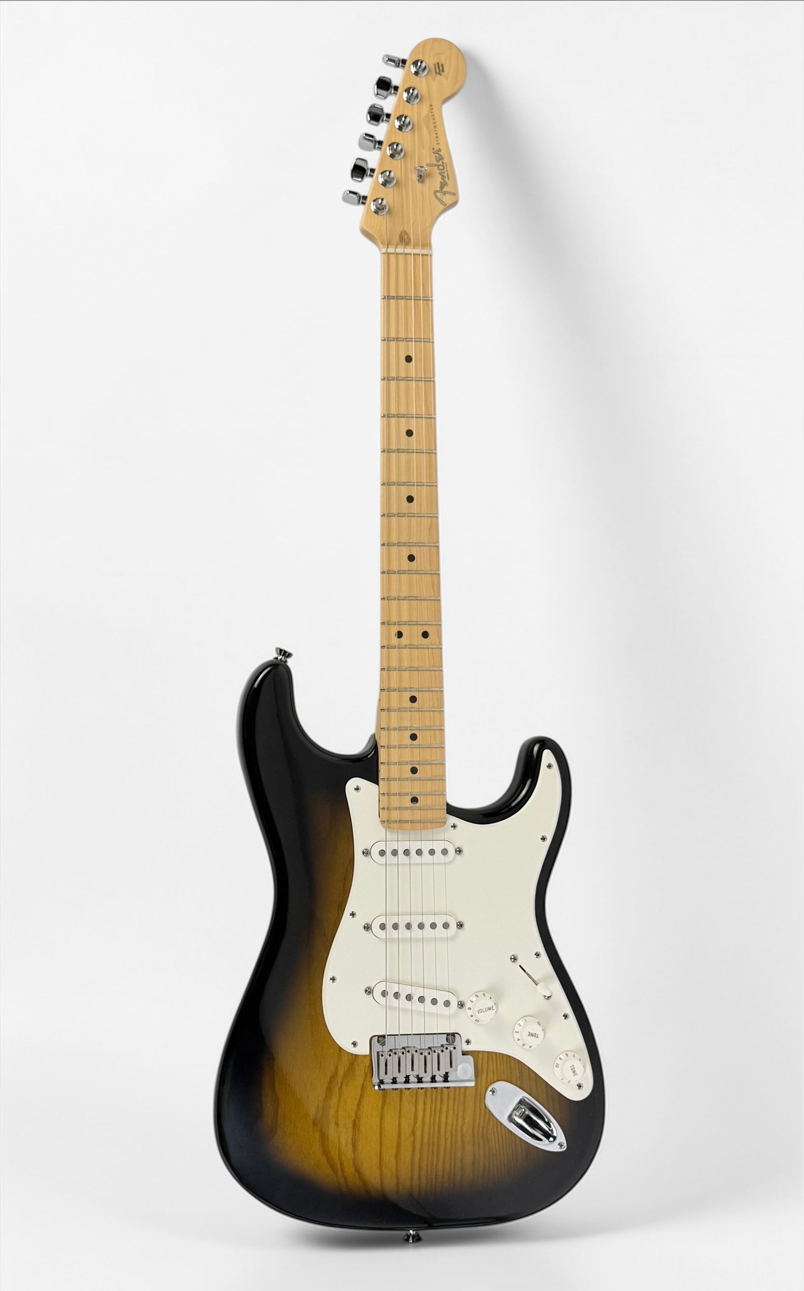 2004 50th Anniversary American Fender Stratocaster Guitar (1 of 9)