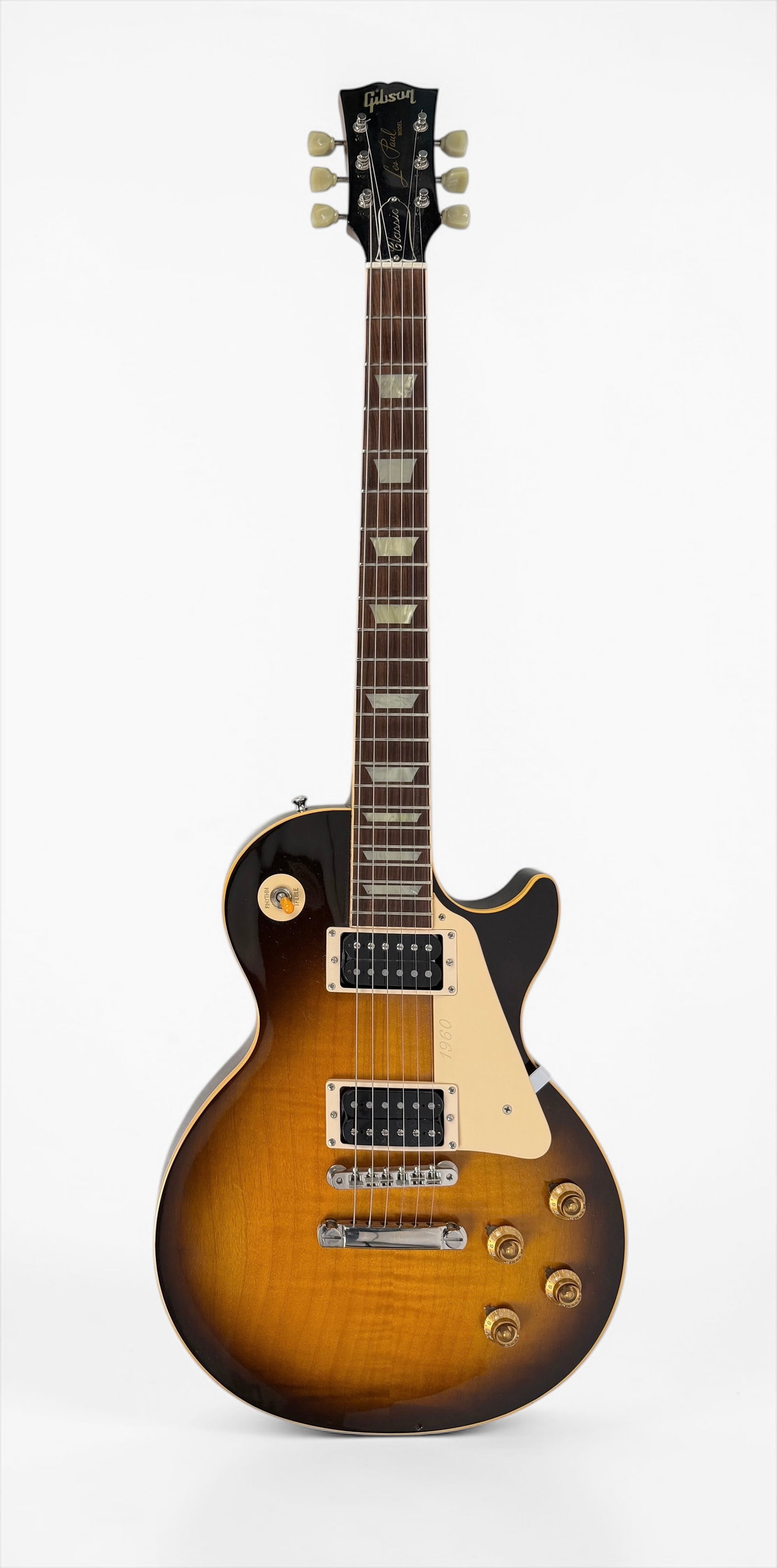 2011 Vintage-Style Gibson Les Paul Classic Electric Guitar (1 of 8)