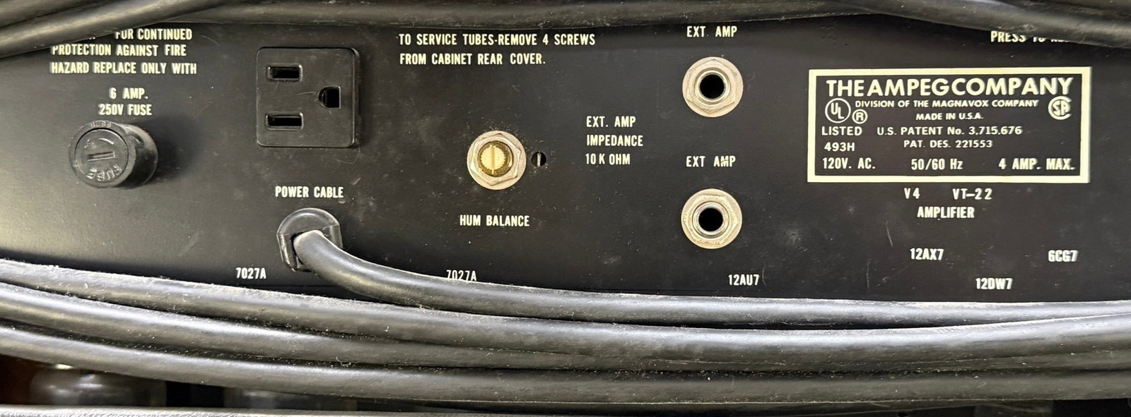 Ampeg Amplifier Combo - 8
