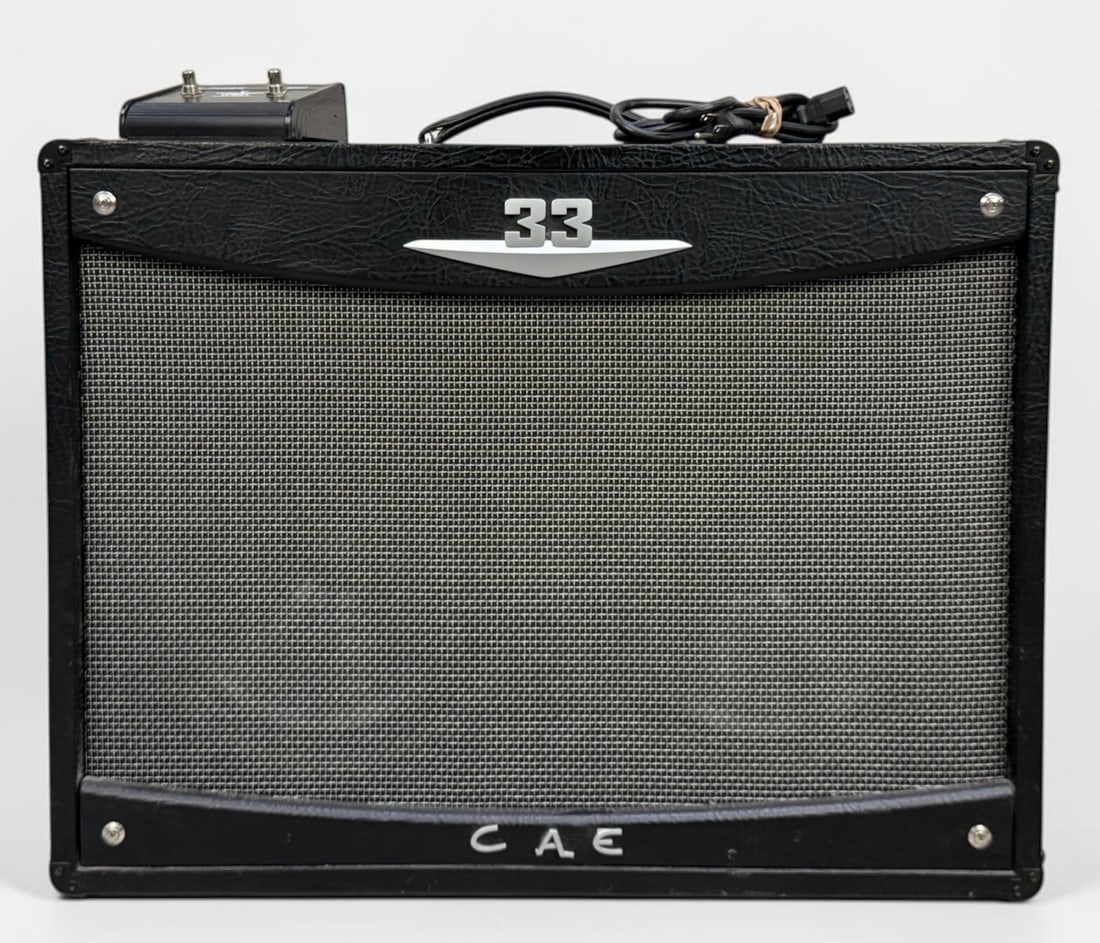Crate V33 Amp w/ VSFS-2 Foot Pedal: Dimensions: 21" x 27 1/2" x 10 1/2" Condition: The items are verified as working by the consignor, not tested in-house. See images for details. 