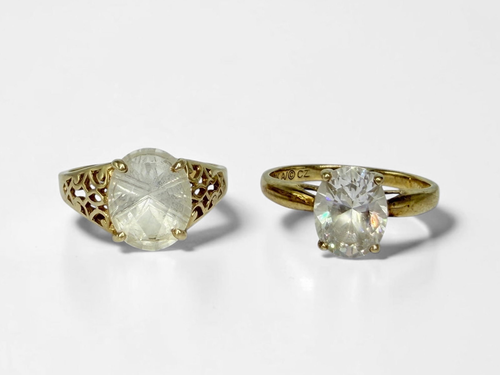 (2) 10K Gold CZ Ladies Rings: Size: 6 and 7 Weight: 4.7g Condition: Good