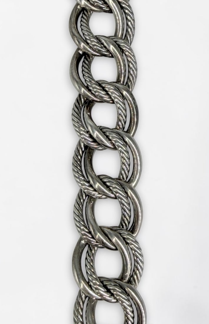 David Yurman Sterling Silver Link Bracelet: Size: 7" Long x 3/4" W Weight: 1.6 ozt Condition: Good 