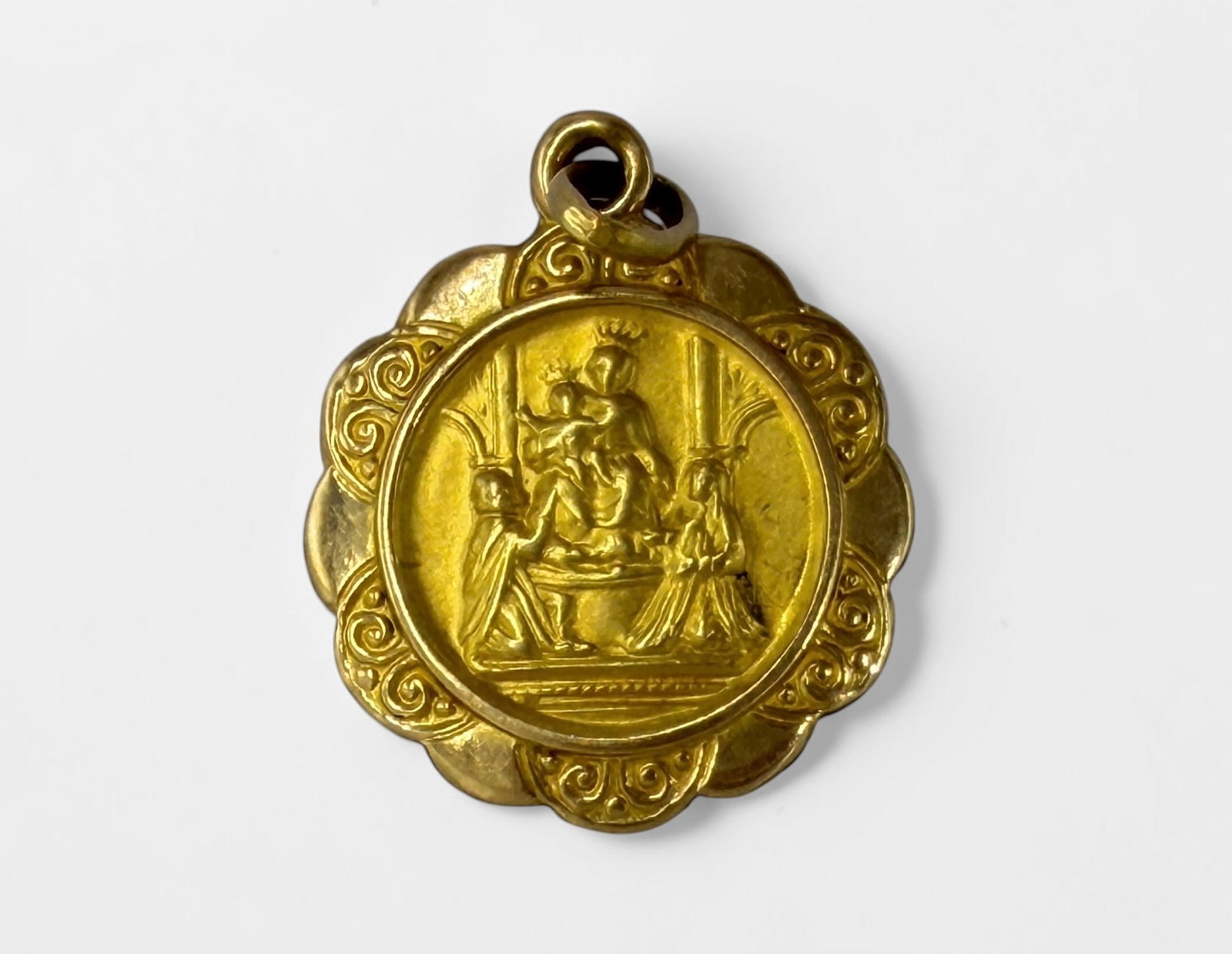 18K Yellow Gold Ave Maria Pendant: Length: 1" (including bale) Weight: 1.5g Condition: Good, monogrammed on back