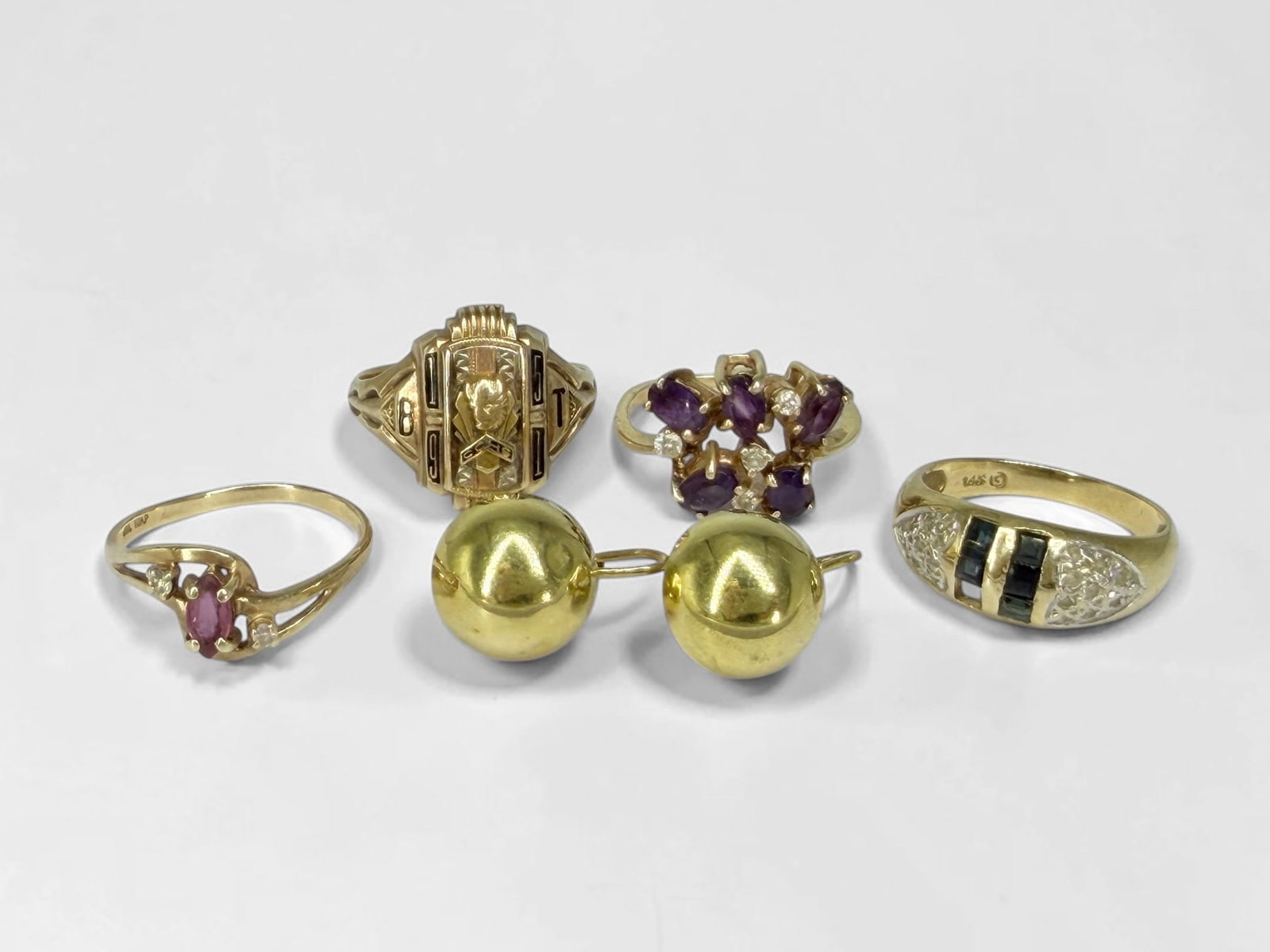 Group AS IS Gold Jewelry Inc. 18K, 14K, and 10K:  Weight: 1.8g of 18K; 5.3g of 14K; 6.4g of 10K Condition: AS IS