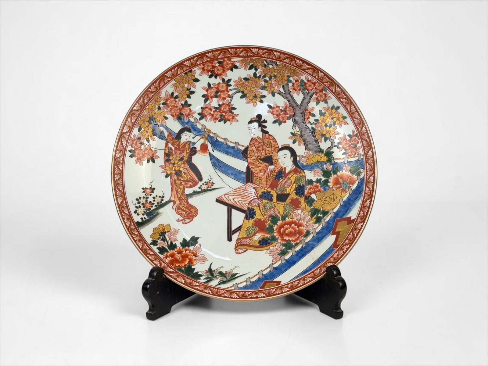 Japanese Porcelain Imari Style Charger (1 of 6)