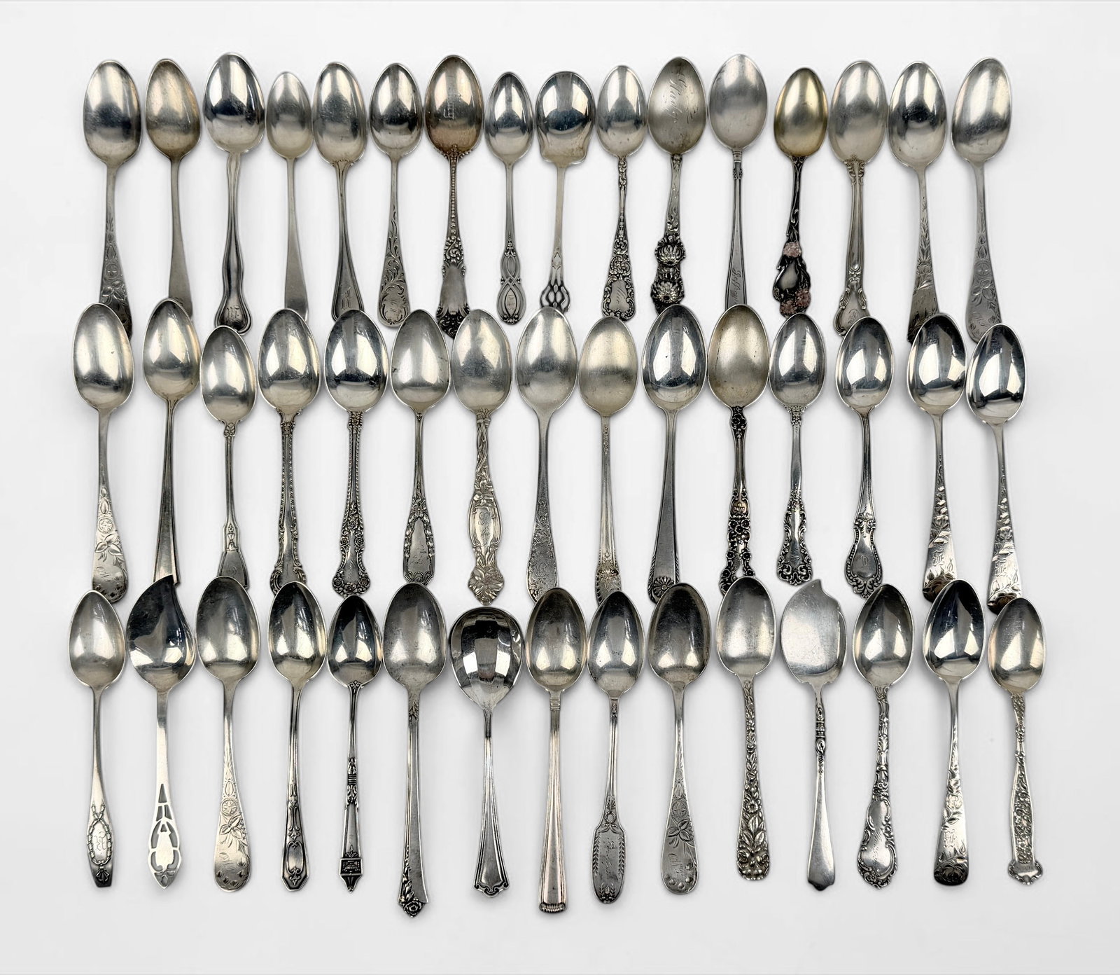 Assorted Antique Sterling Silver Spoons (1 of 7)
